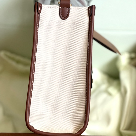 BURBERRY Mini Freya Tote Almost brand NEW! Used 3 times, it looks brand new! - Picture 8 of 14